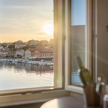 Bella Vista * Cres