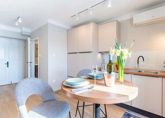 Bella Vista Cres