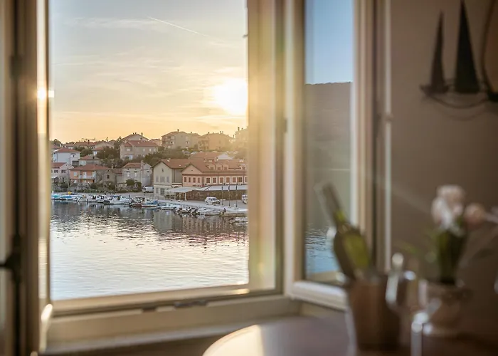 Bella Vista * Cres